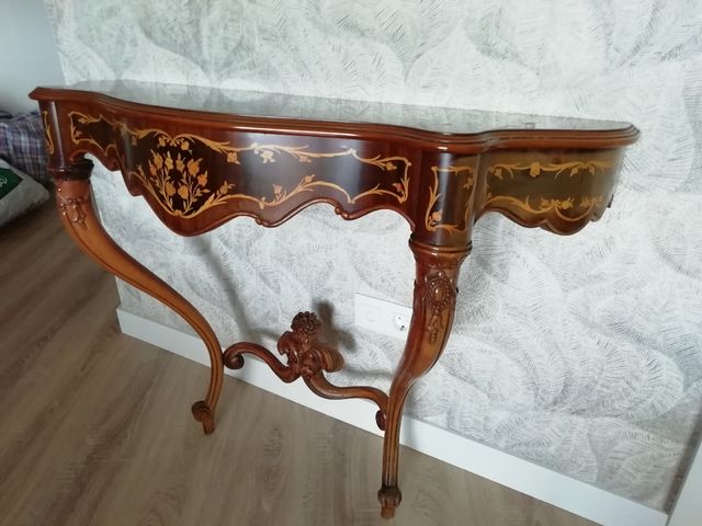 Consola madera estilo Luis XV