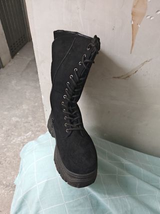 Botas negras altas