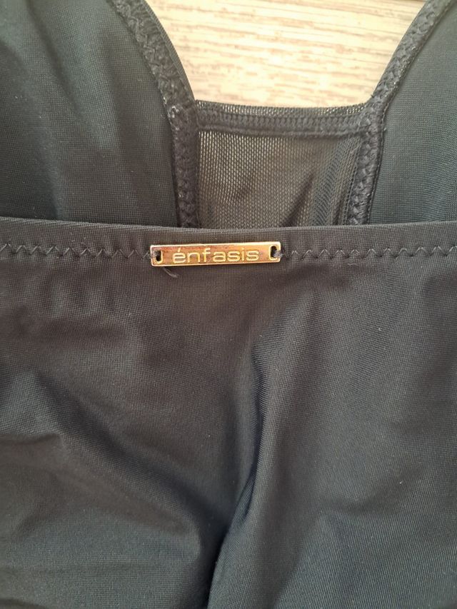 Bañador negro mujer halter