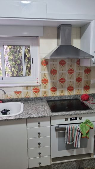 Cocina blanca - Muebles & Electrodomésticos
