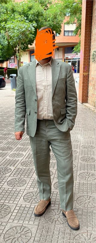 Traje lino verde oliva Zara.