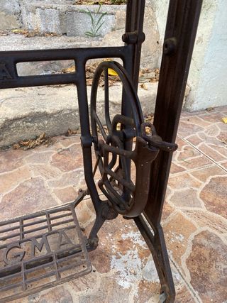 Mueble Máquina coser antigua Sigma