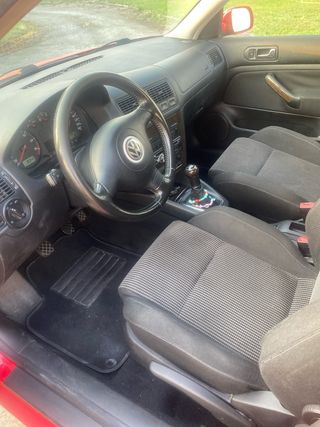 Volkswagen Golf GTI  1.8T 150cv