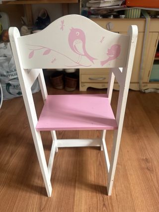 Trona muñecas: blanca y rosa