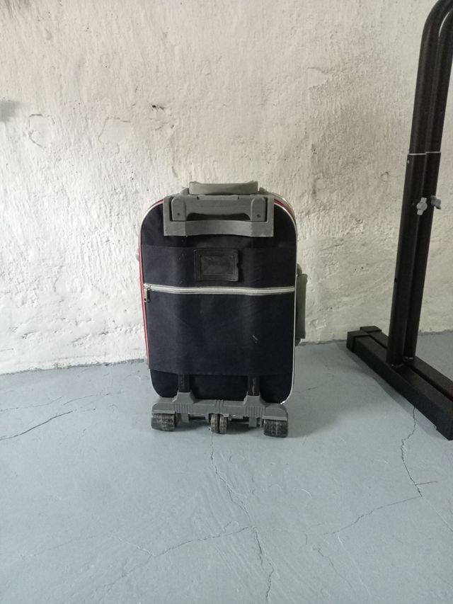 Maleta BOSSAGES cabina negra-roja