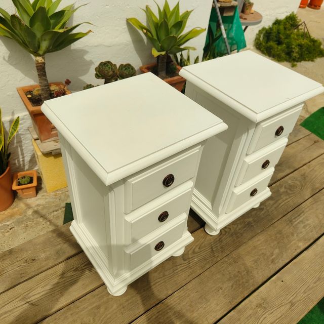 Mesitas noche blancas - 2 uds.
Madera
A ESTRENAR