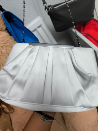 Bolso de mano plateado