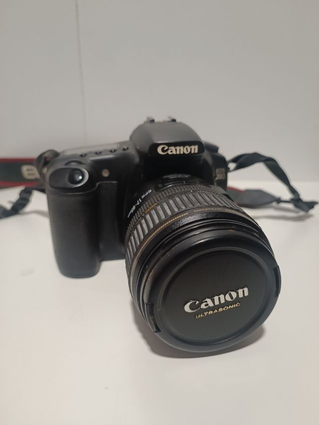 Cámara Canon EOS 20D