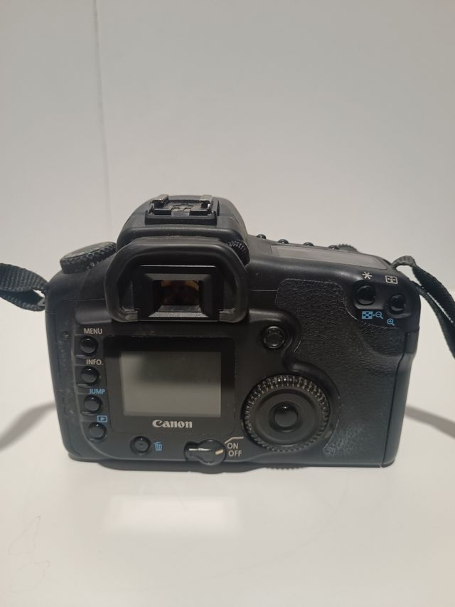 Cámara Canon EOS 20D