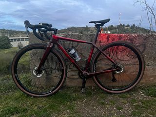 Bicicleta Gravel Carbono