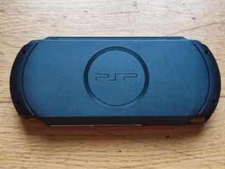 PSP Street e1004 + Cable de carga