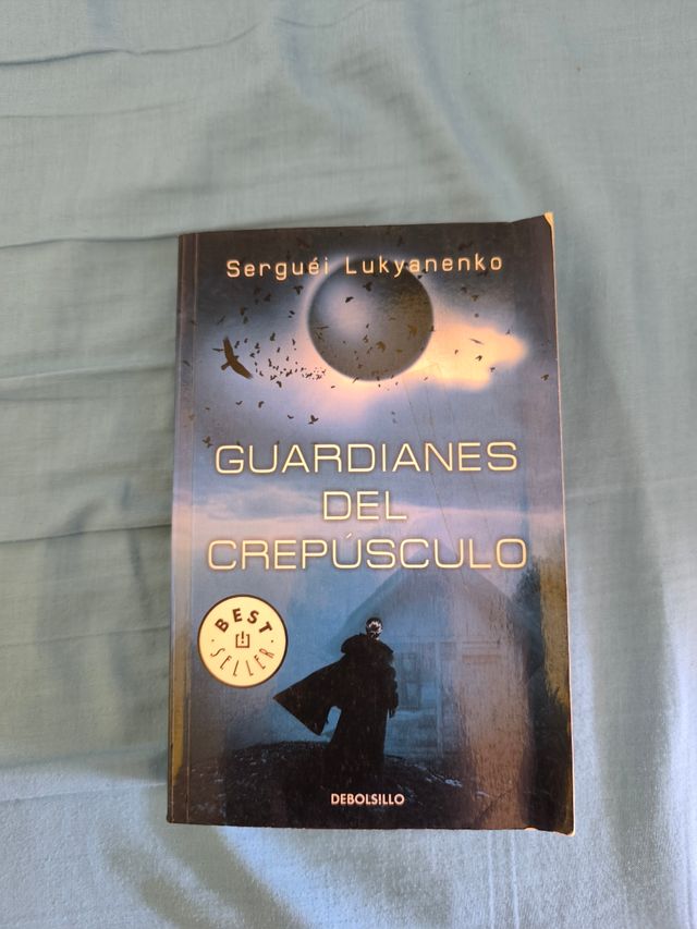 Guardianes del crepúsculo (Guardianes 3) (Spani...