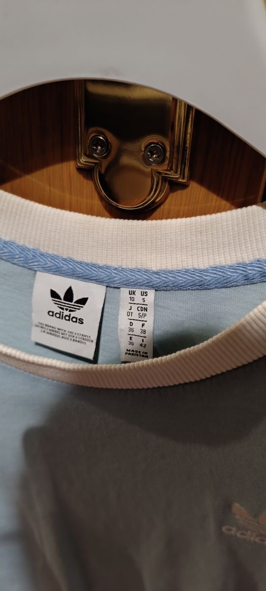 Camiseta Adidas celeste