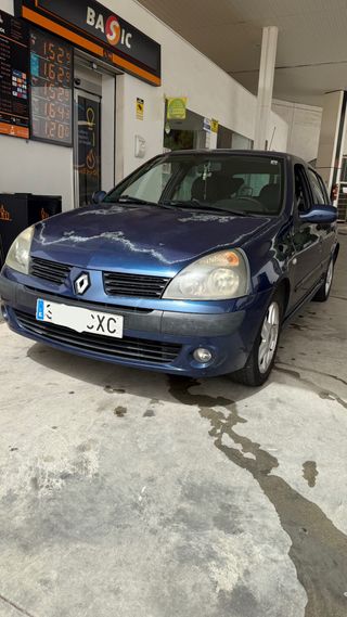 Renault Clio 2004