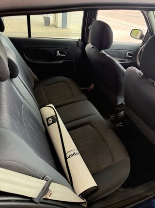 Renault Clio 2004