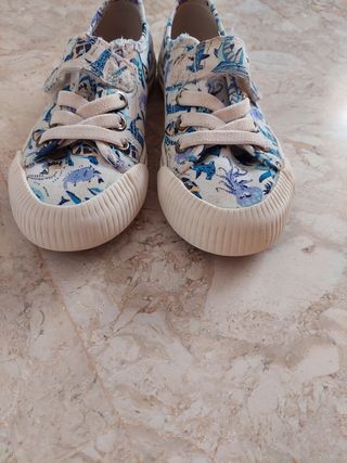 Zapatillas niño H&M estampadas