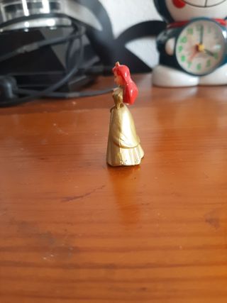 Figura de huevo kinder sorpresa disney princess