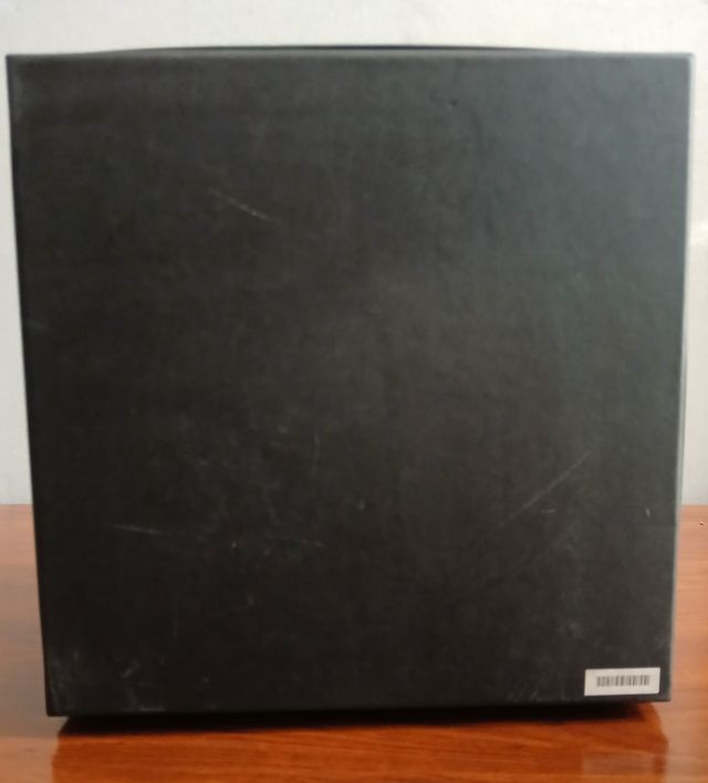 Caja grande Loewe vintage para bolso. Medidas: 29x