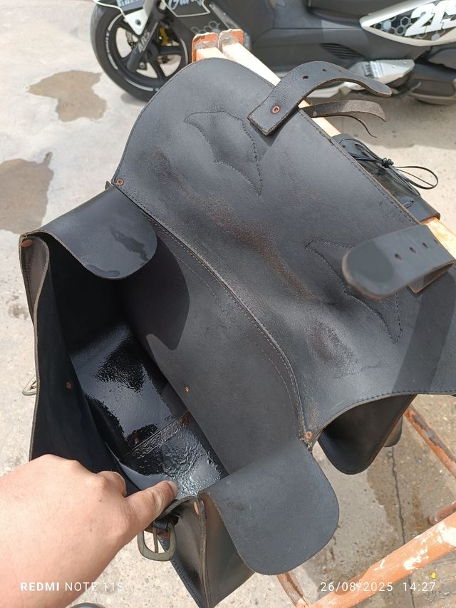 Alforjas cuero moto custom