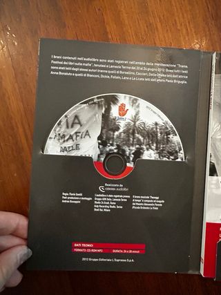 Libro dvd Voci contro le mafie