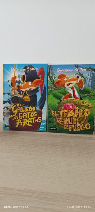 Libros de Gerónimo Stilton números 8 y 48 
