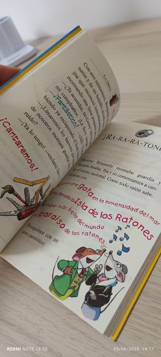 Libros de Gerónimo Stilton números 8 y 48 
