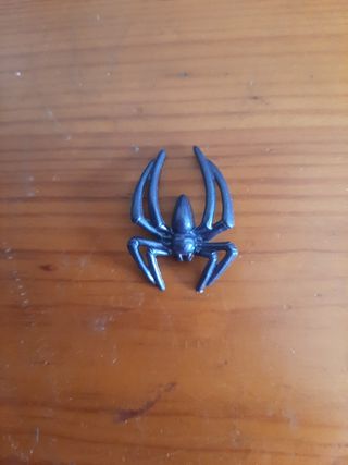 Figura de huevo kinder sorpresa de spiderman 2