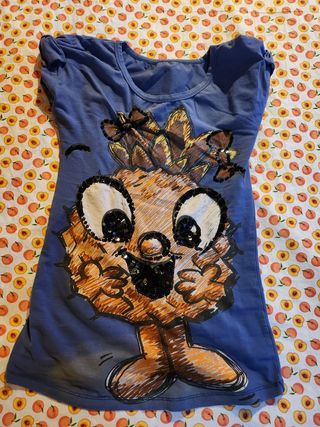 Maglietta blu con ananas