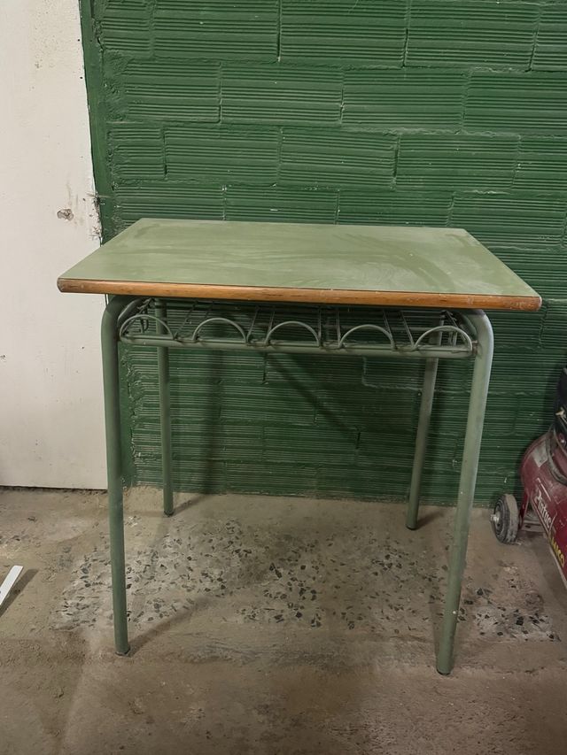 Pupitre escolar vintage verde