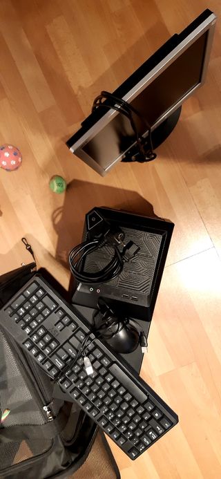 Ordenador Acer Aspire M - Torre + Monitor 