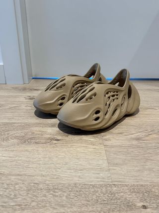 Zapatillas Foam Runners Beige