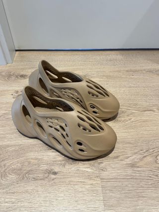 Zapatillas Foam Runners Beige