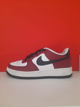 Zapatillas Nike Air Force 1 rojas
