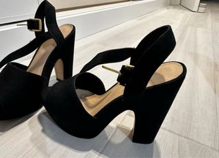 zapatos de tacon negros