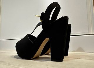 zapatos de tacon negros
