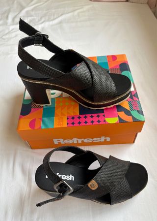 Sandalias Refresh negras - NUEVAS
