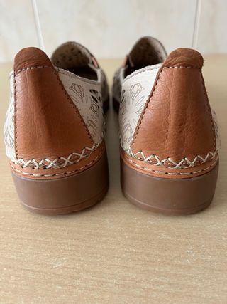 Mocasines Piel Beige 48 Horas
