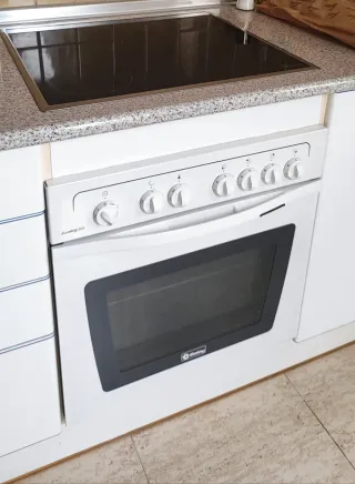 COCINA EN VENTA. VER MEDIDAS. EN LA MANGA