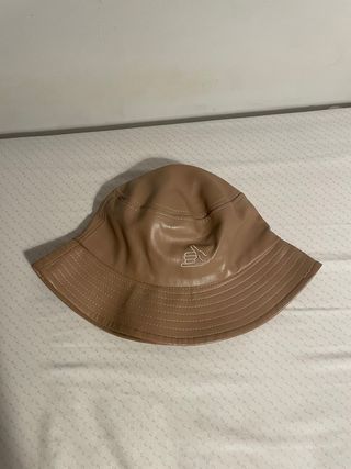 Gorro pescador beige