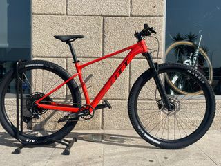 SCOTT SCALE 970 2025 RED !!OFERTA!! Talla M o L