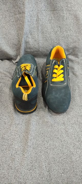 Zapatos seguridad nuevo