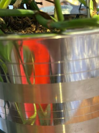 Macetero metálico plateado