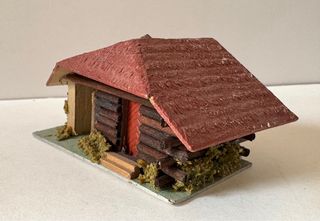 Cabina in legno per modellini di treni H0