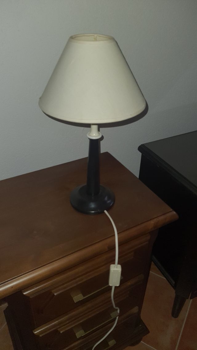 Lámpara de mesa - Moderna