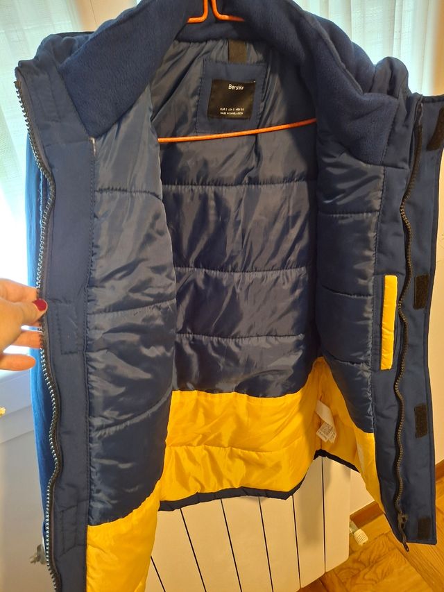 Cazadora Bershka azul talla S