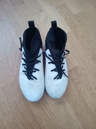 Botas fútbol niño usadas talla 36'5
