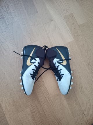 Botas fútbol niño usadas talla 36'5
