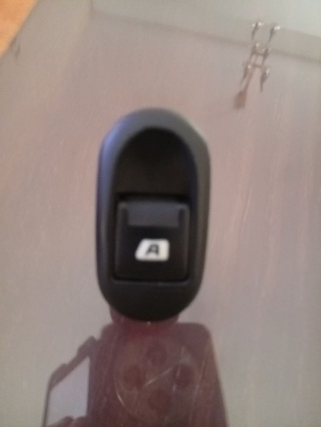 Boton elevalunas Citroen C3
