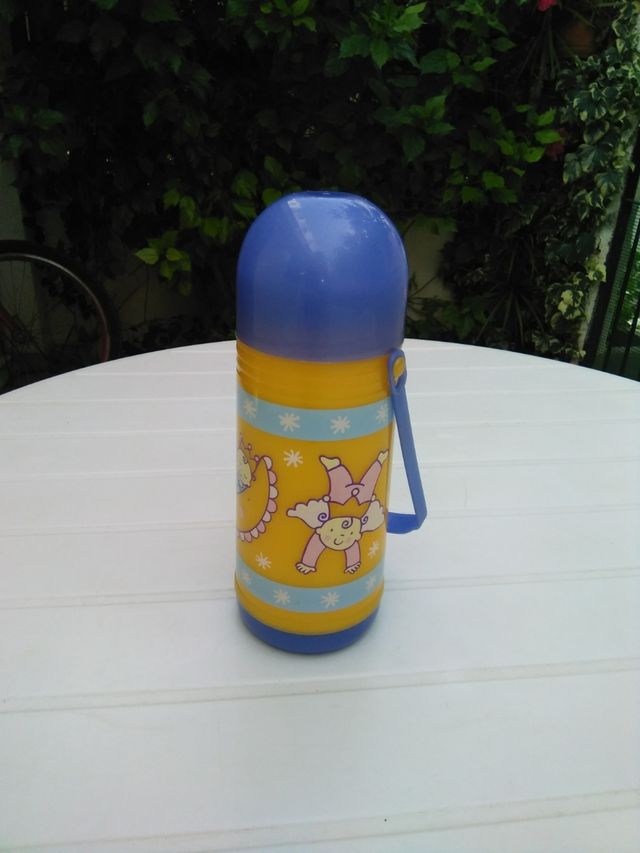 Termo infantil con dibujos