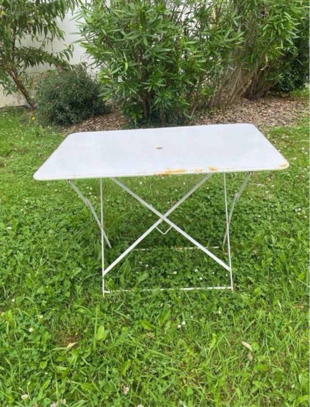 Mesa plegable metal blanca exterior